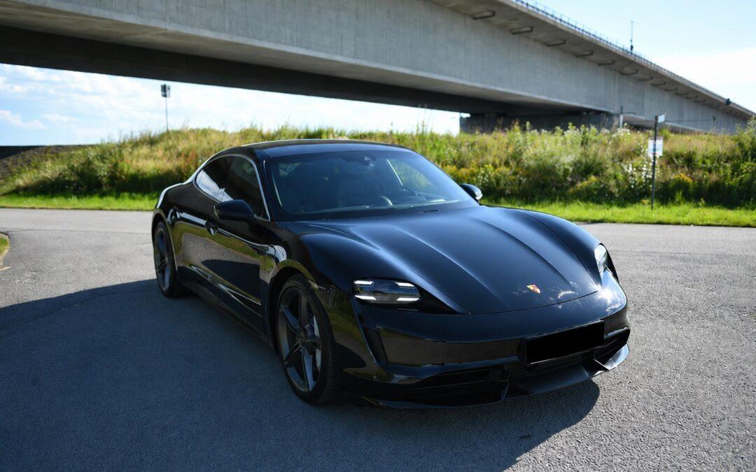 Porsche Taycan Turbo